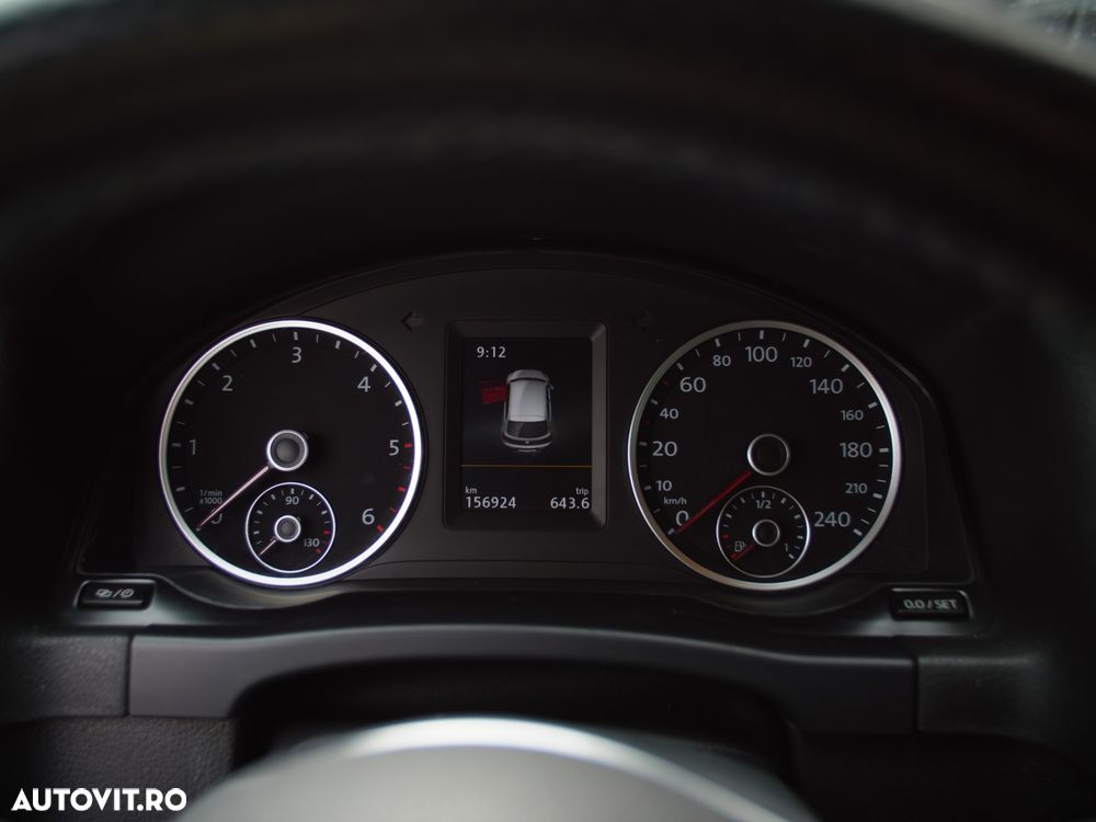 Volkswagen Tiguan 2.0 TDI 4Motion DSG BMT Sport & Style - 8