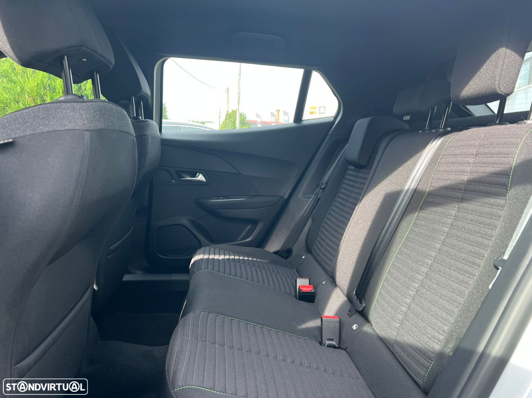 Peugeot 2008 1.2 PureTech Active - 10