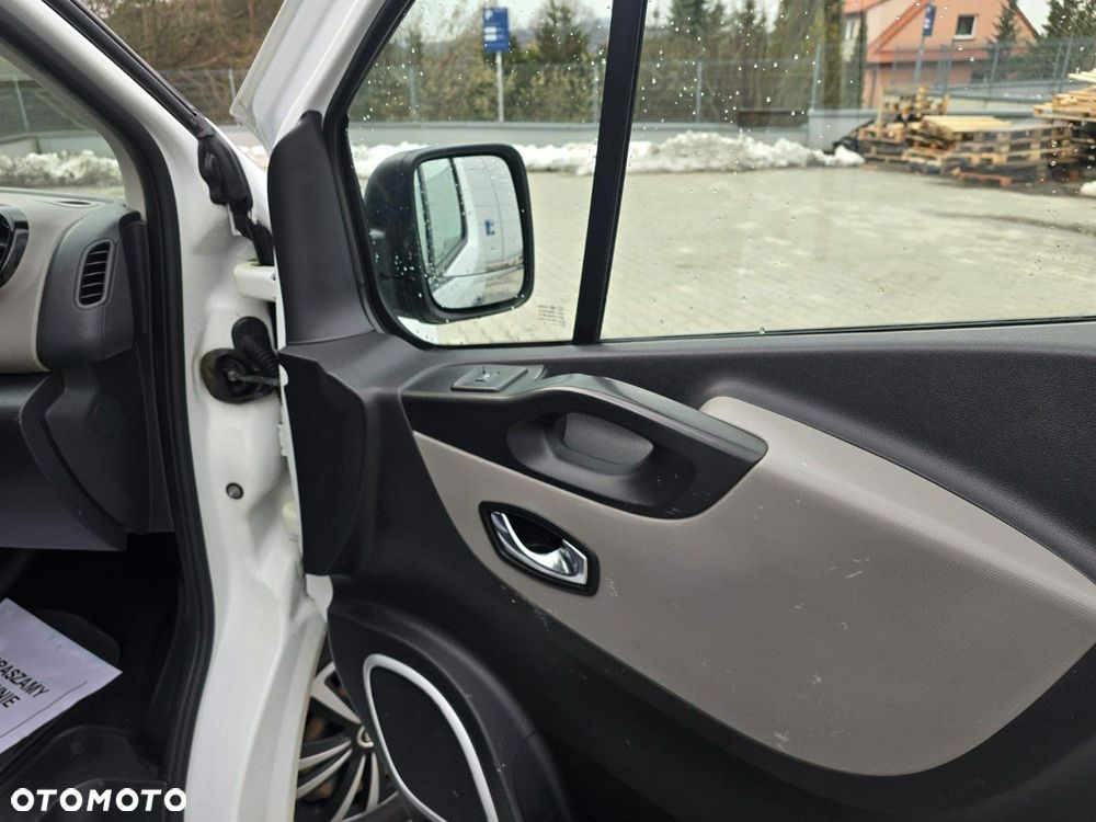 Renault Trafic - 21