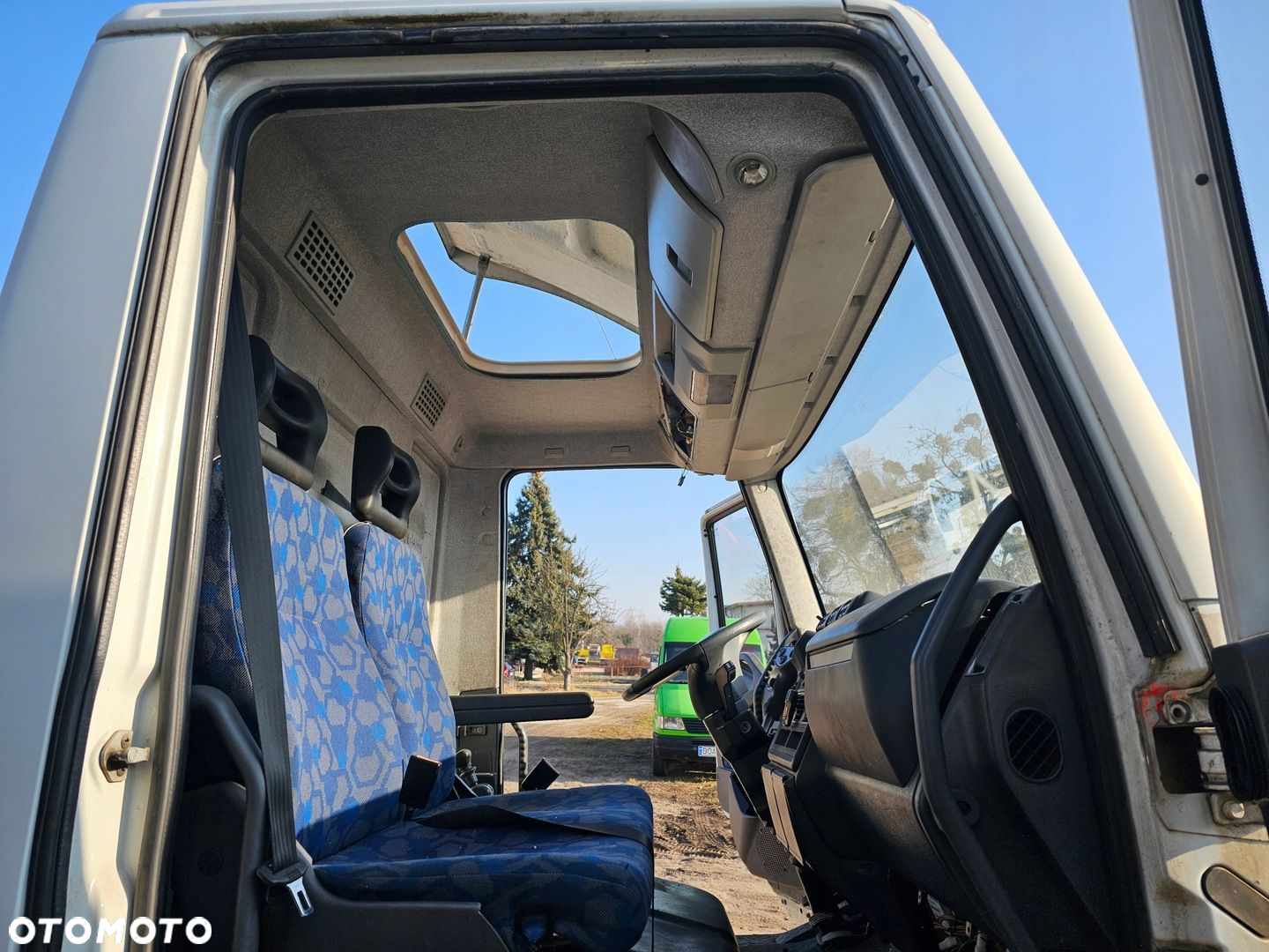 KABINA DZIENNA KOKPIT KONSOLA WNĘTRZE IVECO EUROCARGO 02-06 rok - 9