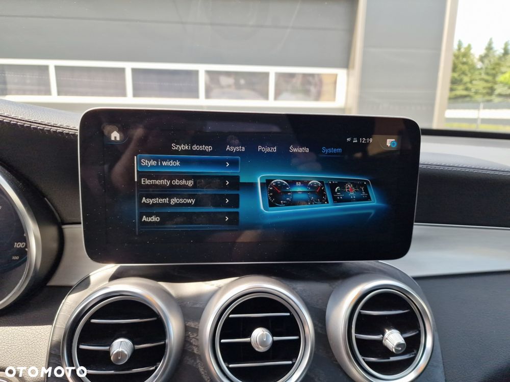 Mercedes-Benz GLC - 33