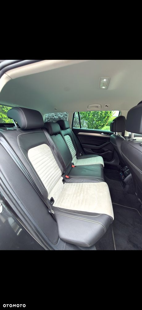Volkswagen Passat 2.0 TDI SCR DSG - 22