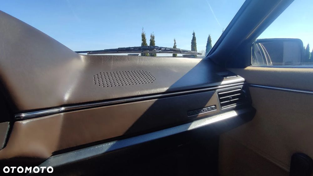 Volkswagen Passat - 18