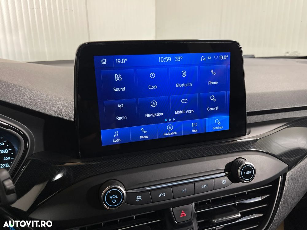 FORD Focus 2021 — imagine 18