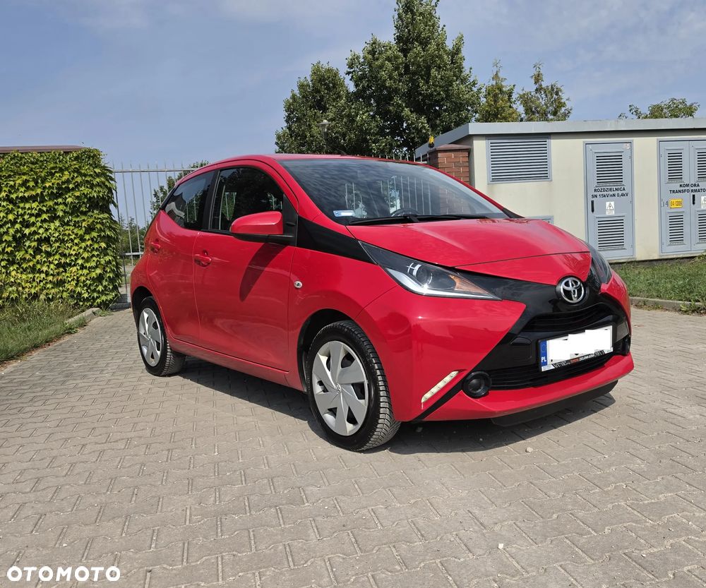Toyota Aygo x-play touch - 10
