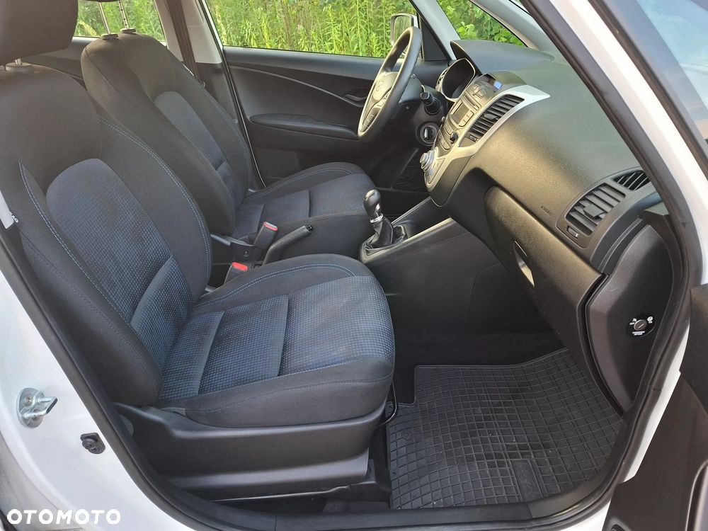 Hyundai ix20 1.6 BlueDrive Classic + - 6