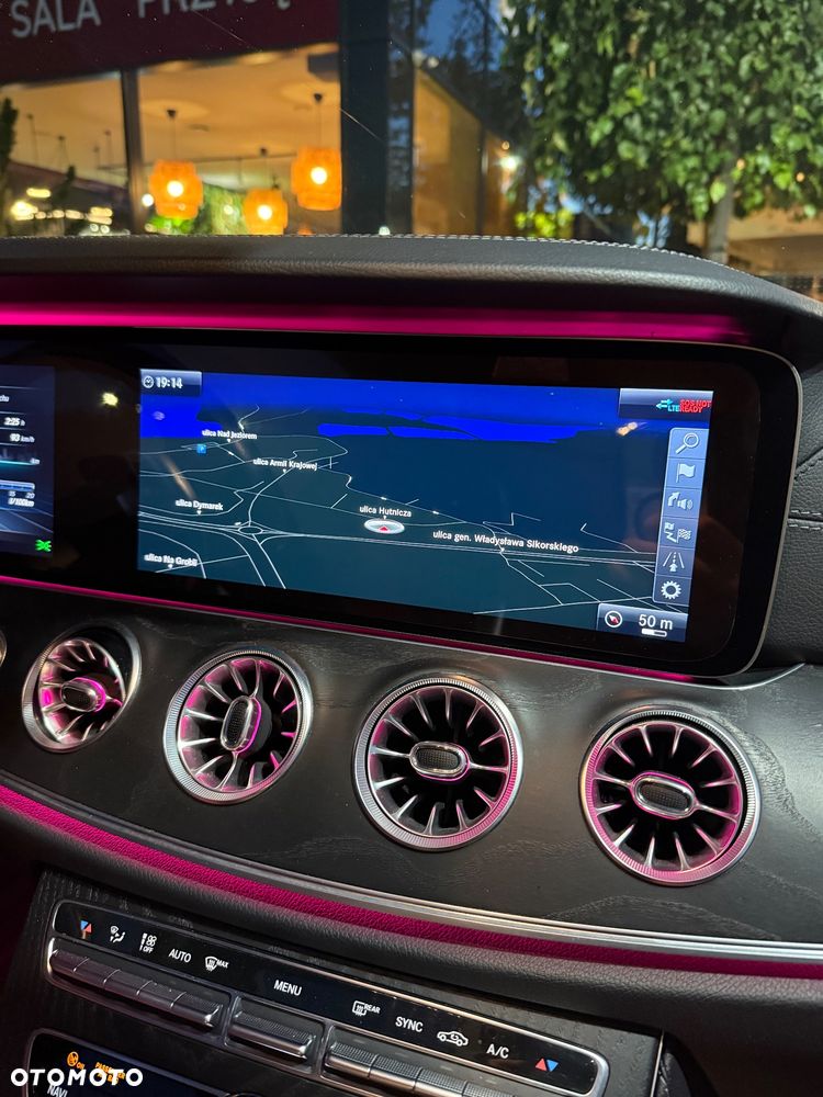 Mercedes-Benz Klasa E 200 4Matic 9G-TRONIC AMG Line - 14