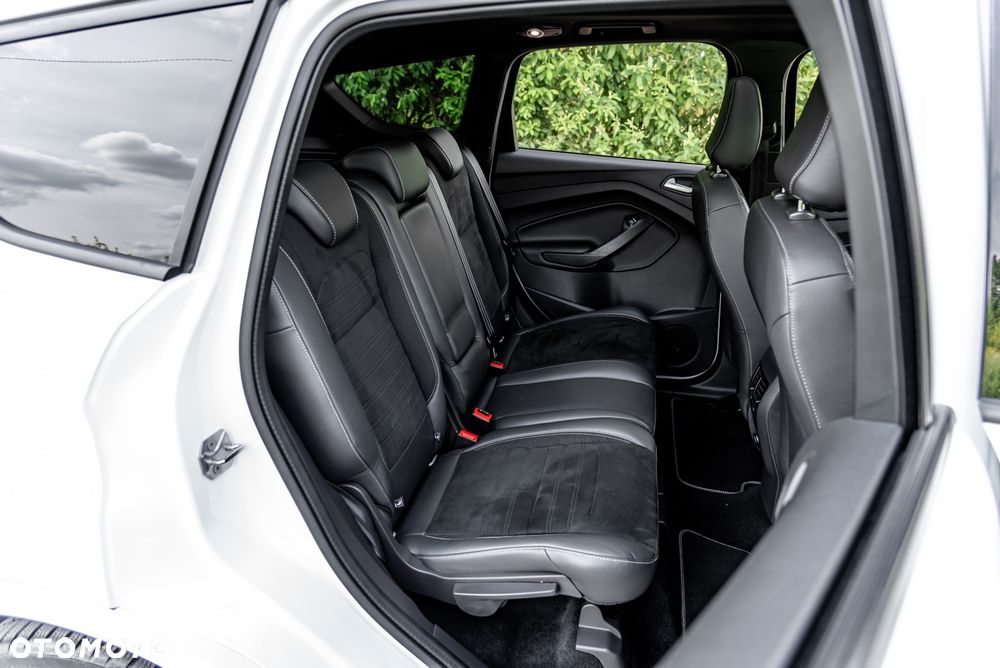Ford Kuga 2.0 TDCi 4x4 ST-Line - 25
