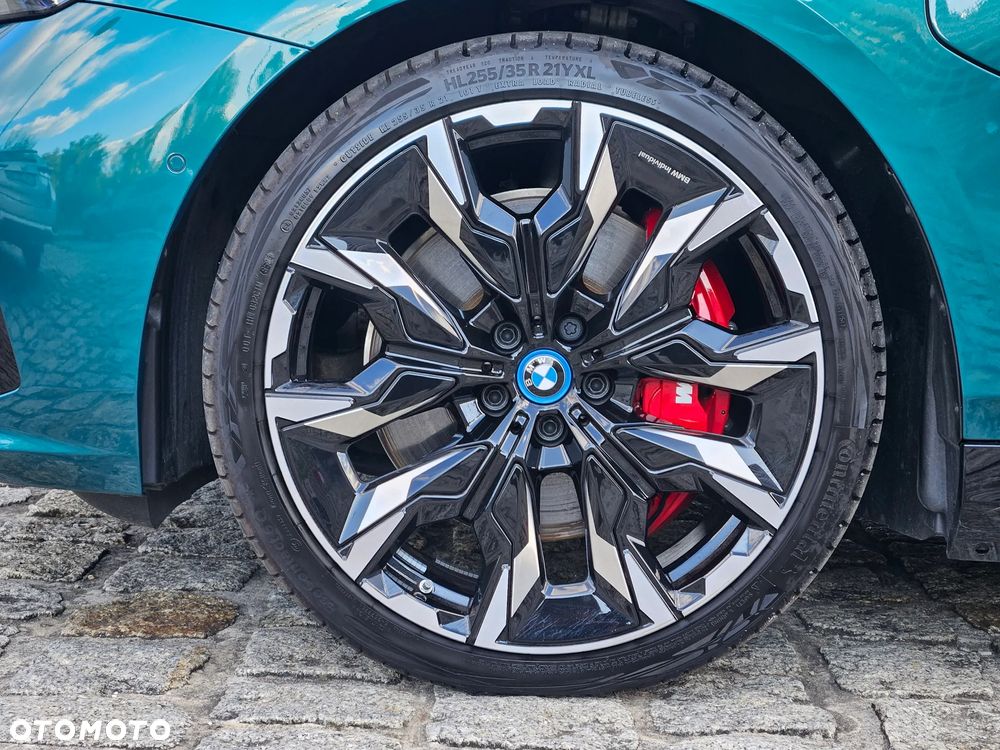 BMW Seria 5 550e xDrive PHEV M Sport - 4
