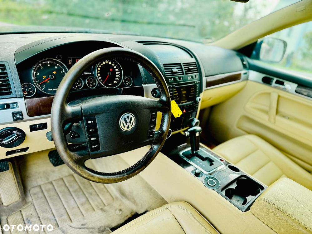 Volkswagen Touareg 3.2 V6 Tiptr - 13