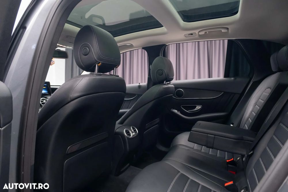 Mercedes-Benz GLC 250 d 4MATIC 9G-TRONIC AMG Line - 33