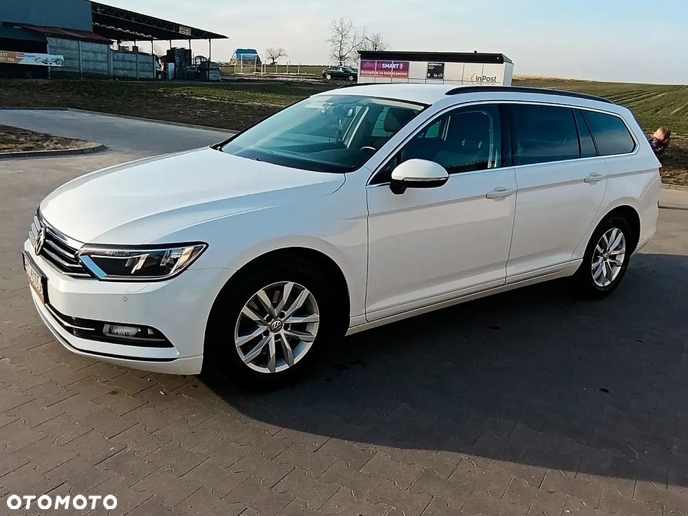 Volkswagen Passat - 2