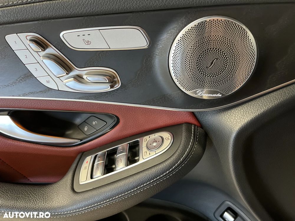 Mercedes-Benz GLC 300 4MATIC 9G-TRONIC AMG Line - 24