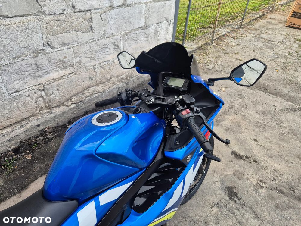 Suzuki GSX-R - 8