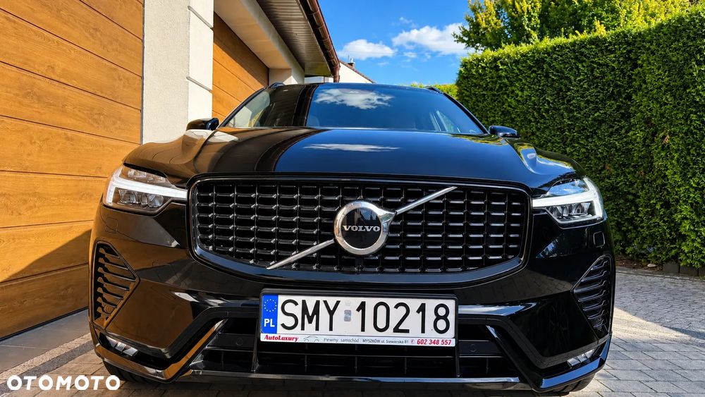 Volvo XC 60 B4 D Ultimate Dark - 11