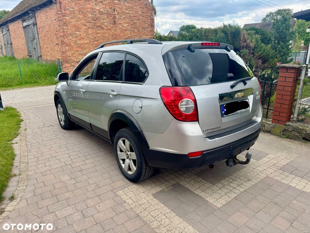 Chevrolet Captiva 2.0 d LS 5os - 4