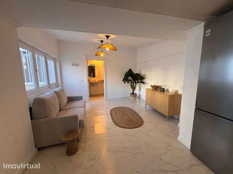 Moradia algueirao nova  com jacuzzi  T 1 com 2 wc - Grande imagem: 5/7