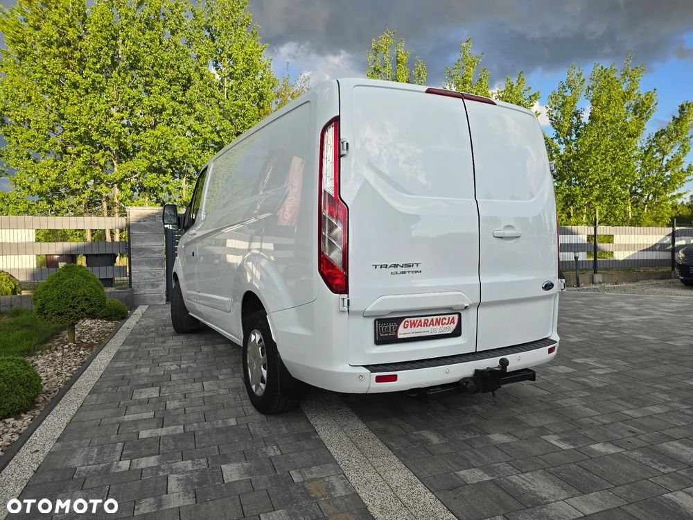 Ford TRANSIT CUSTOM - 13