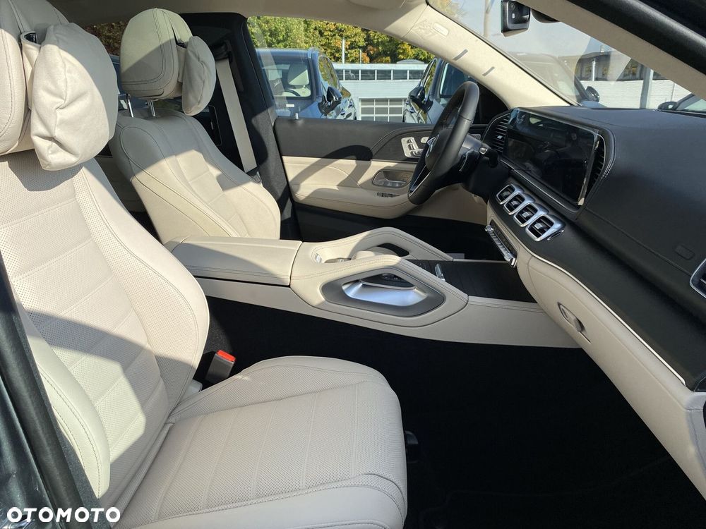 Mercedes-Benz GLE - 27