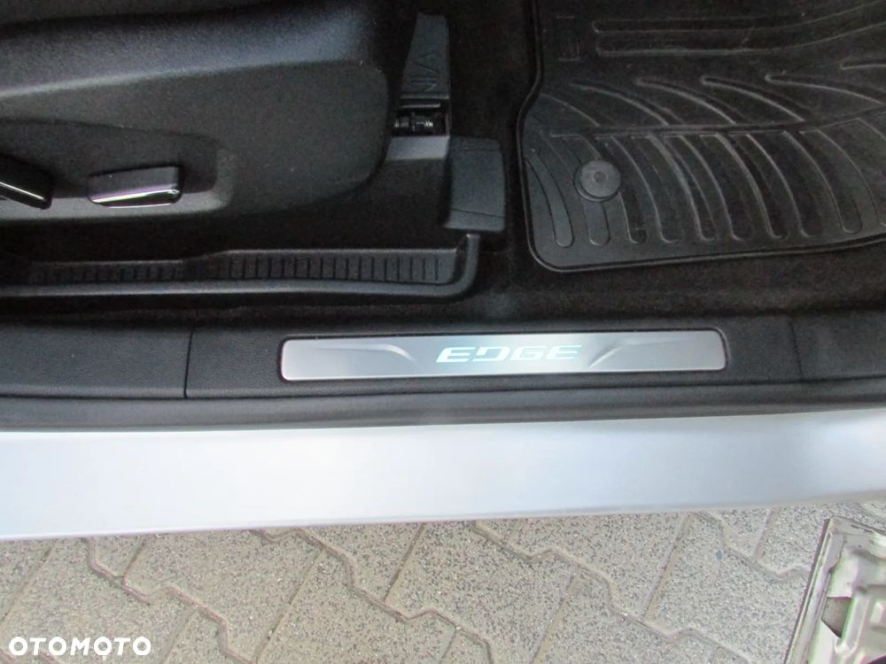 Ford Edge 2.0 TDCi 4x4 ST-LINE - 19