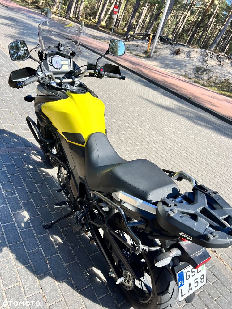 Suzuki V-STROM - 4