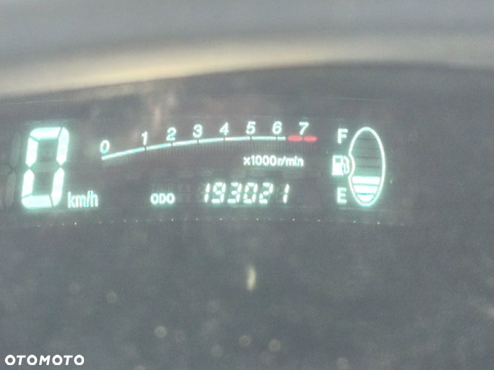 Toyota Yaris - 7