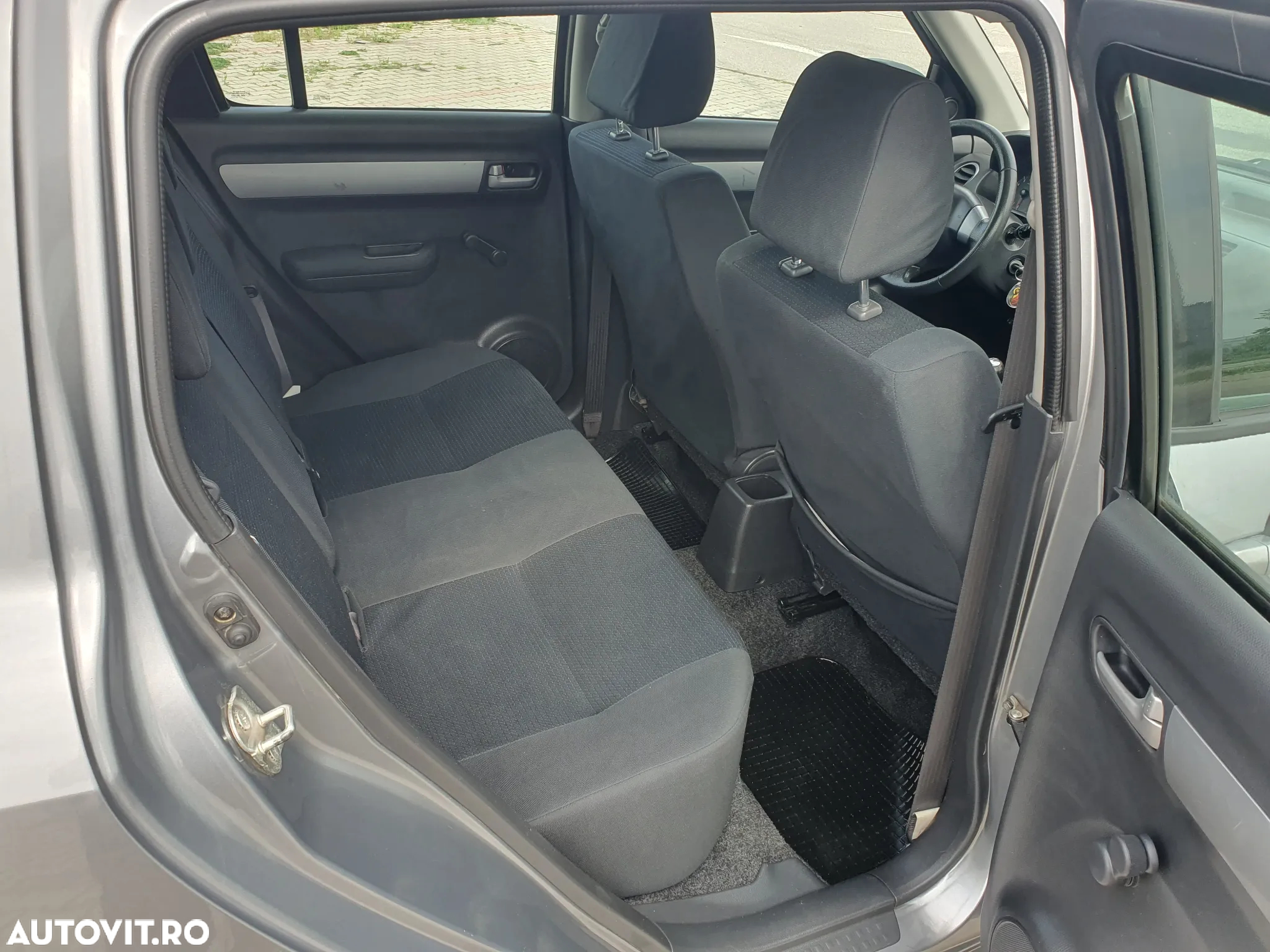 Suzuki Swift 1.3 GS - 6
