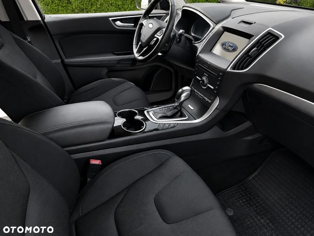 Ford S-Max 2.0 TDCi Titanium PowerShift - 12