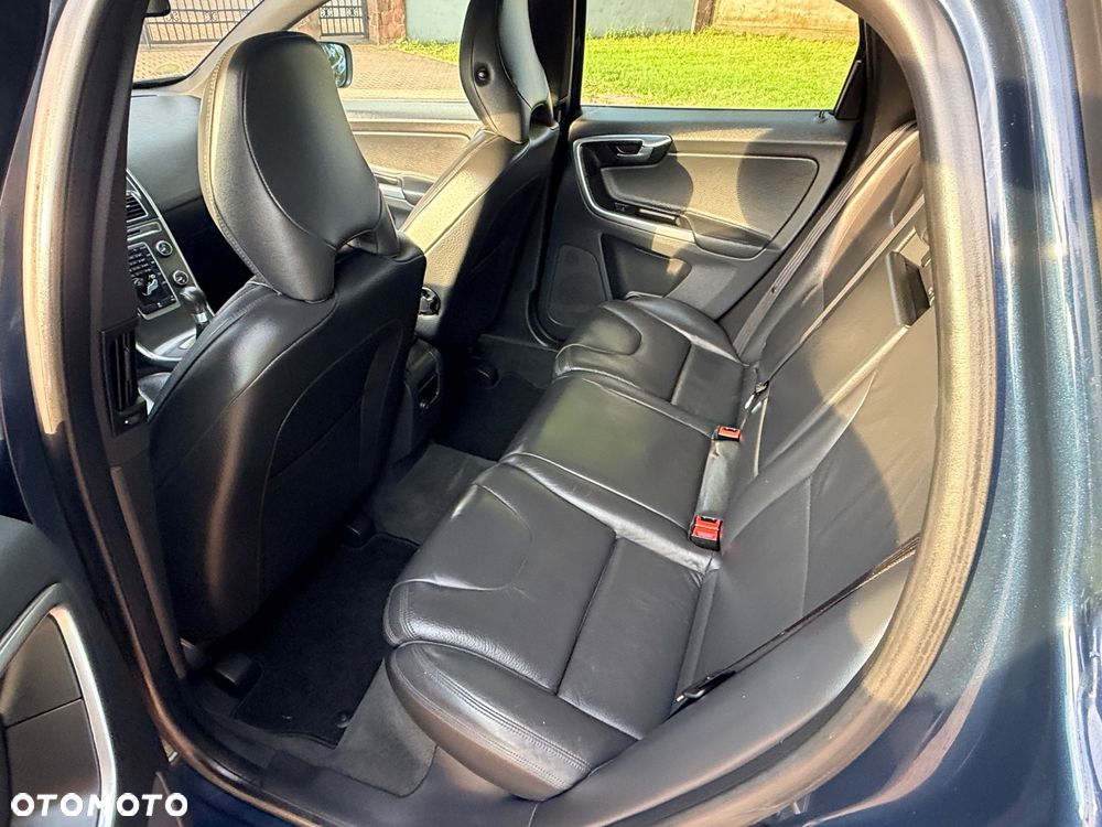 Volvo XC 60 D3 Momentum - 27