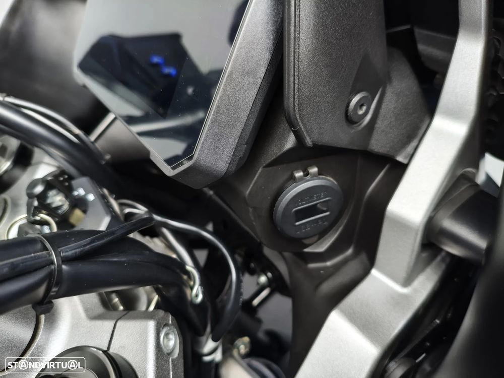 Suzuki v-strom DL - 18