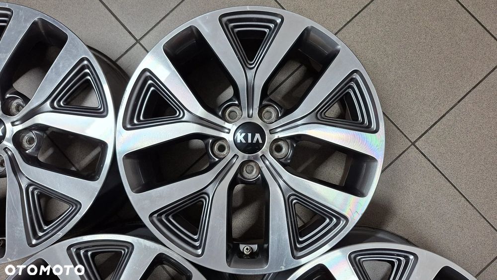 Felgi Aluminiowe 17 Kia Sportage III 5x114.3 ET 40 - 8