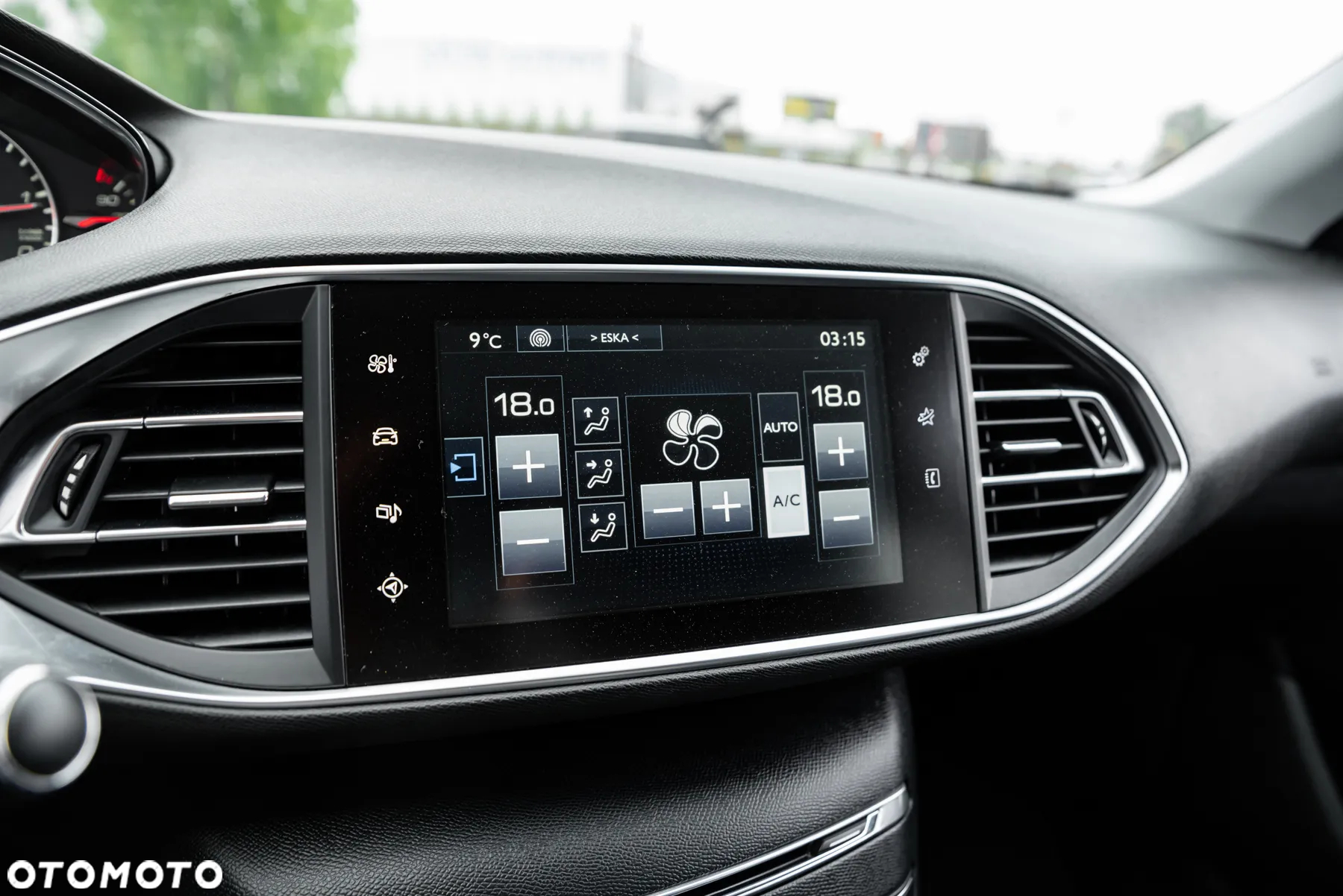 Peugeot 308 2.0 BlueHDi Allure S&S - 27