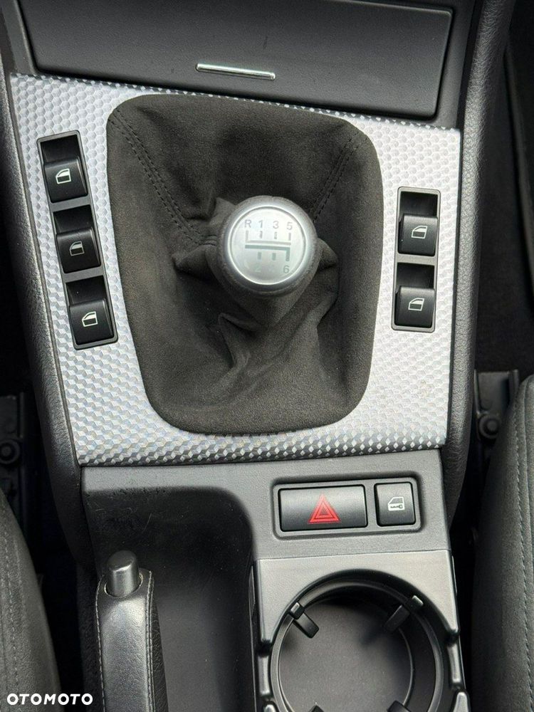 BMW Seria 3 330 Ci Edition Sport - 31
