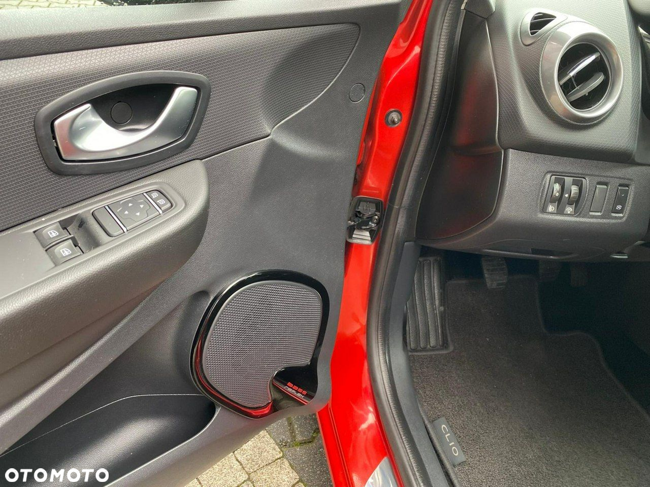 Renault Clio - 9
