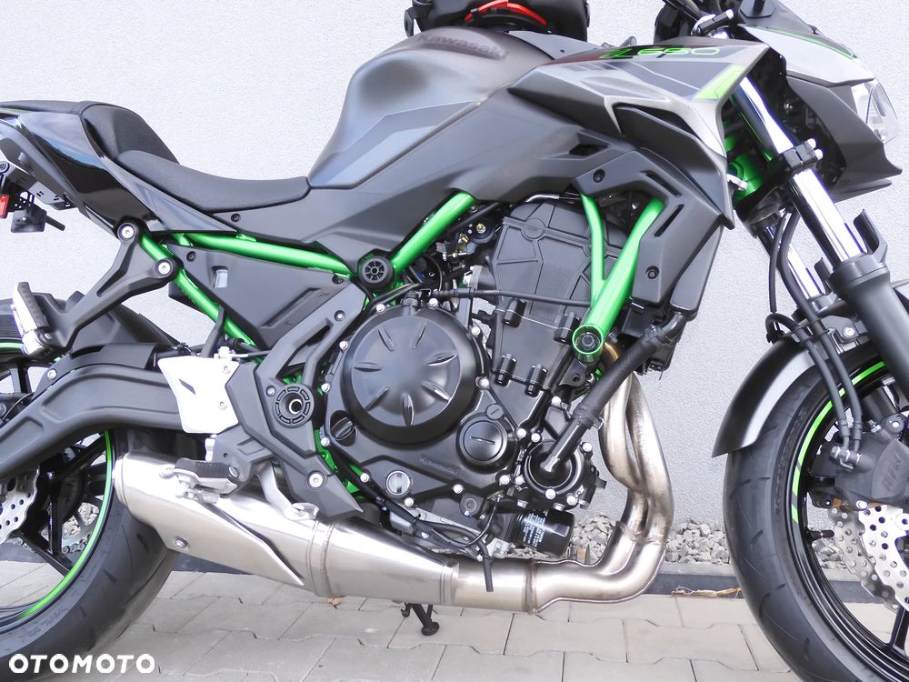 Kawasaki Z 650 - 15