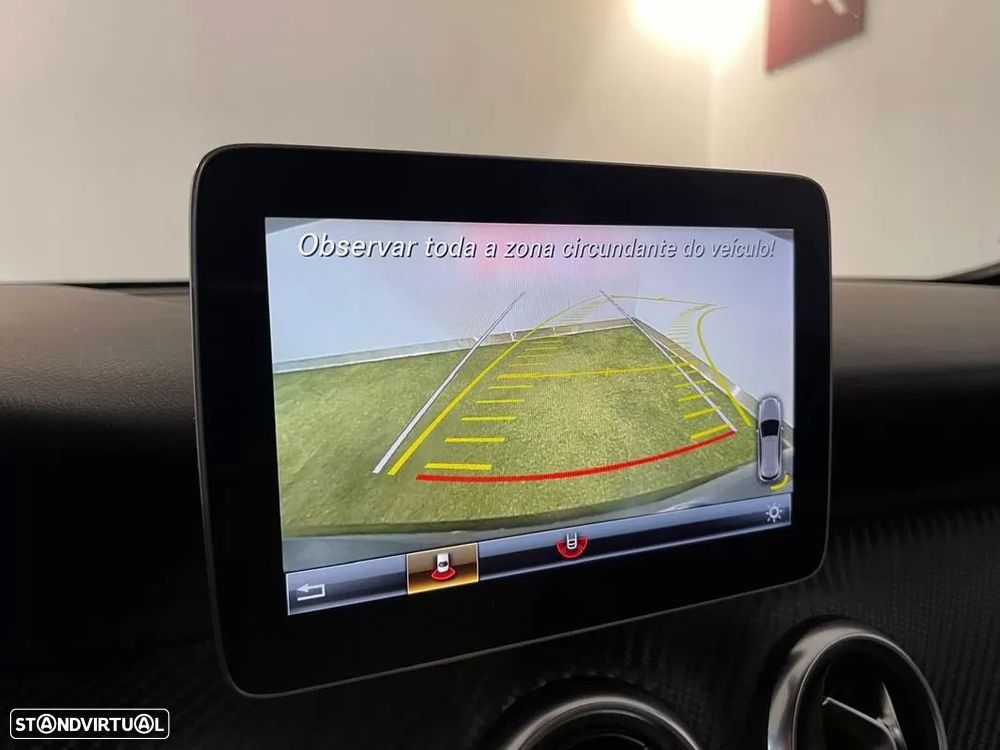 Mercedes-Benz A 180 d 7G-DCT AMG Line - 24