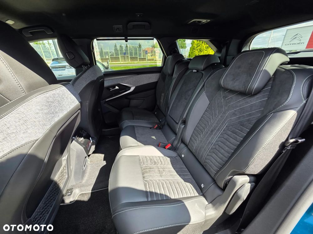 Peugeot 5008 1.2 PureTech mHEV GT Exclusive S&S e-DCS6 - 11