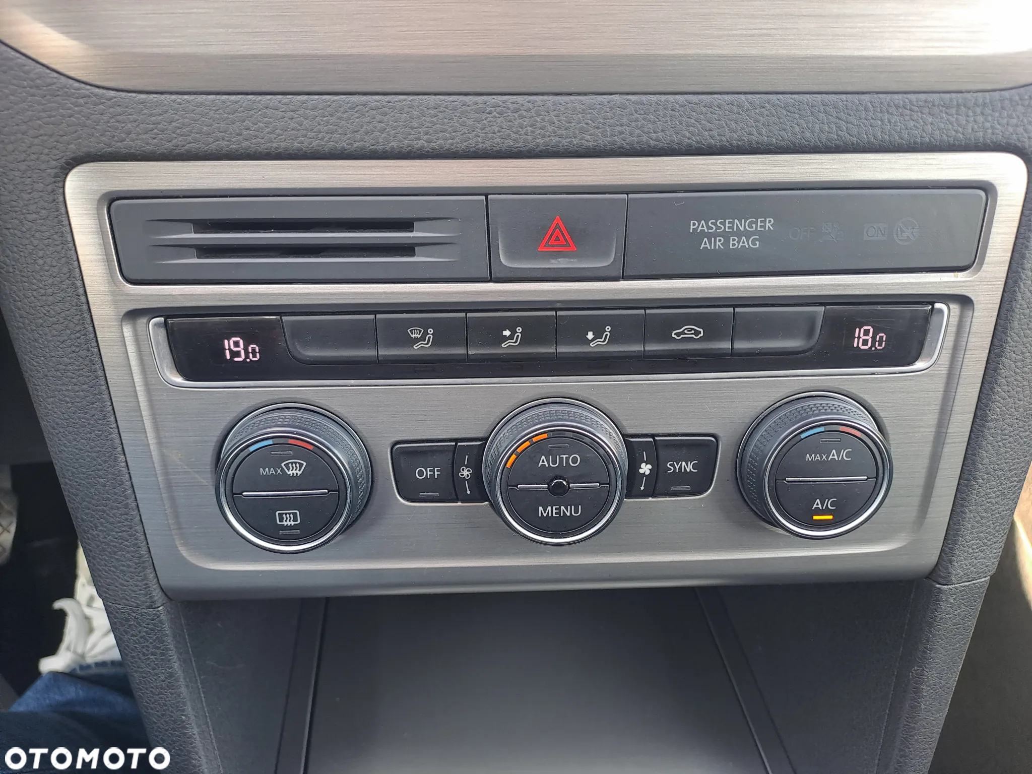 Volkswagen Golf Sportsvan 1.4 TSI (BlueMotion Technology) Comfortline - 12
