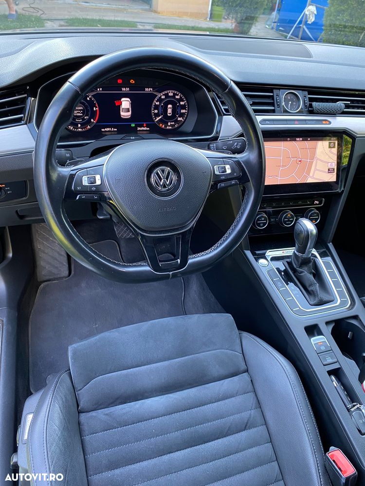 Volkswagen Passat 2.0 TDI DSG 4Mot Highline - 7