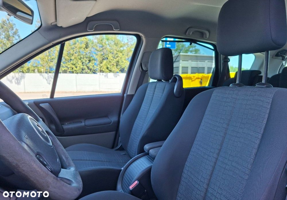Renault Grand Scenic - 18