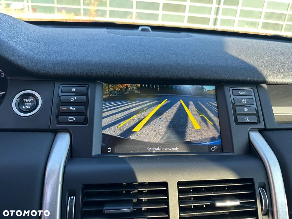 Land Rover Discovery Sport - 19