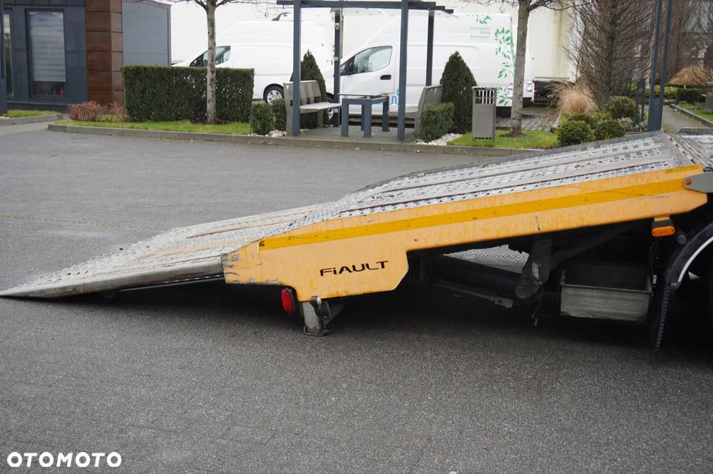 Iveco Stralis 420 8x2 / Zabudowa laweta Fiault / 2 osie skrętne / 17,6 t ładowności_251096 - 14