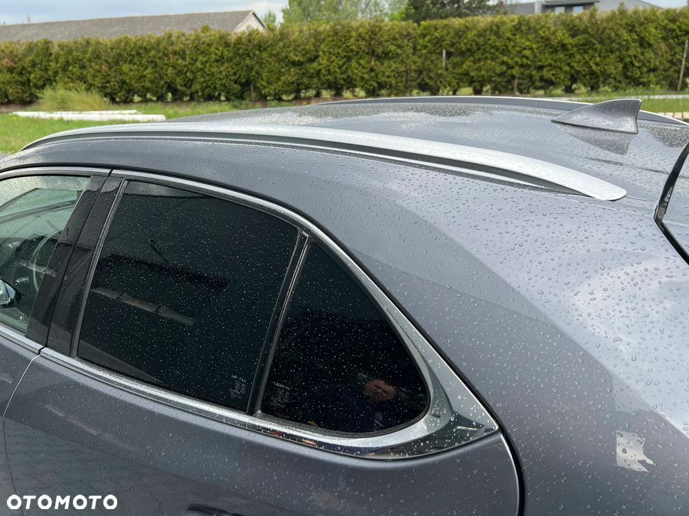 Lexus UX 250h Prestige 2WD - 17