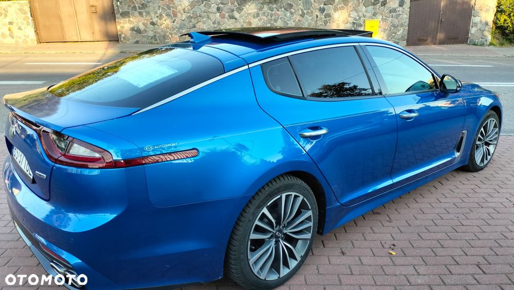 Kia Stinger - 1
