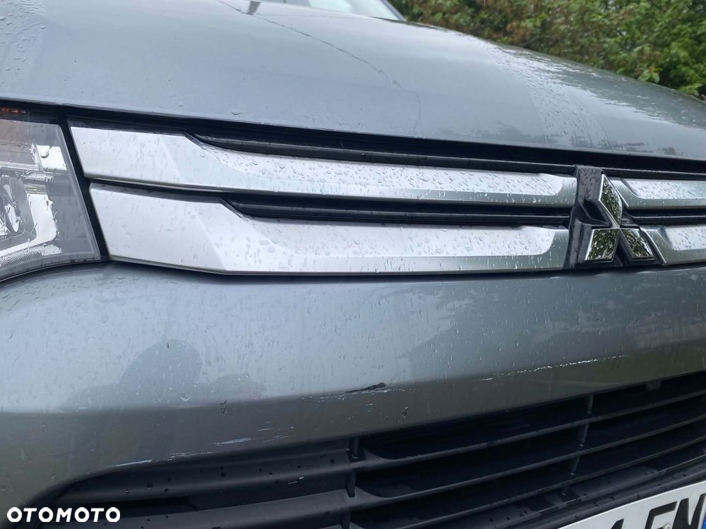 Mitsubishi Outlander - 36