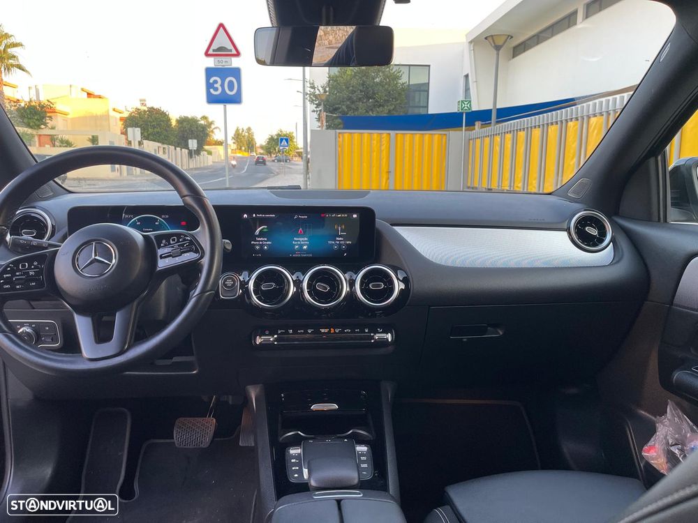 Mercedes-Benz GLA 250 e Style - 12