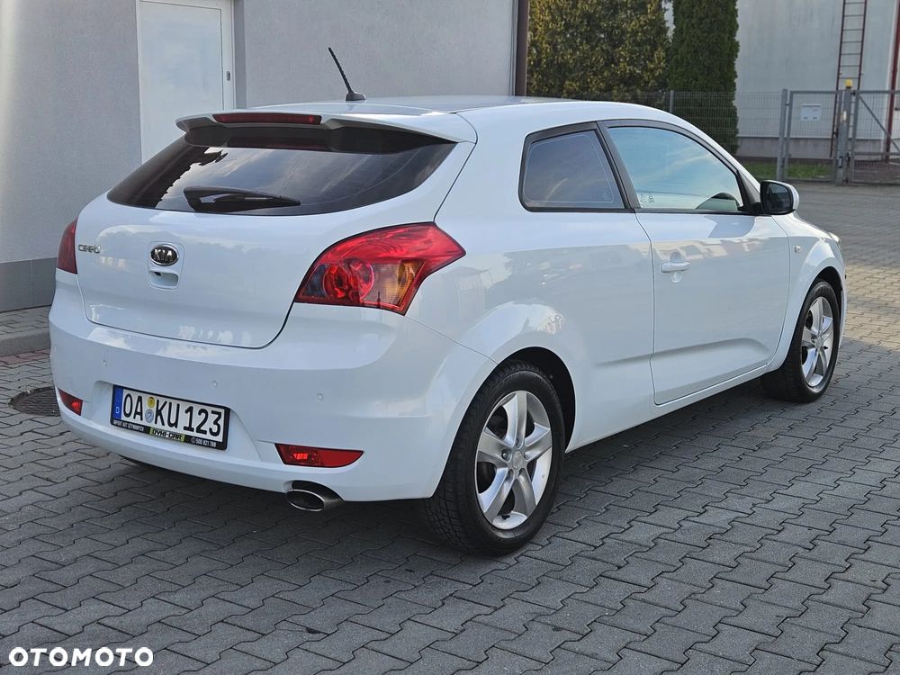 Kia ProCeed 1.4 CVVT Dream-Team Edition - 20