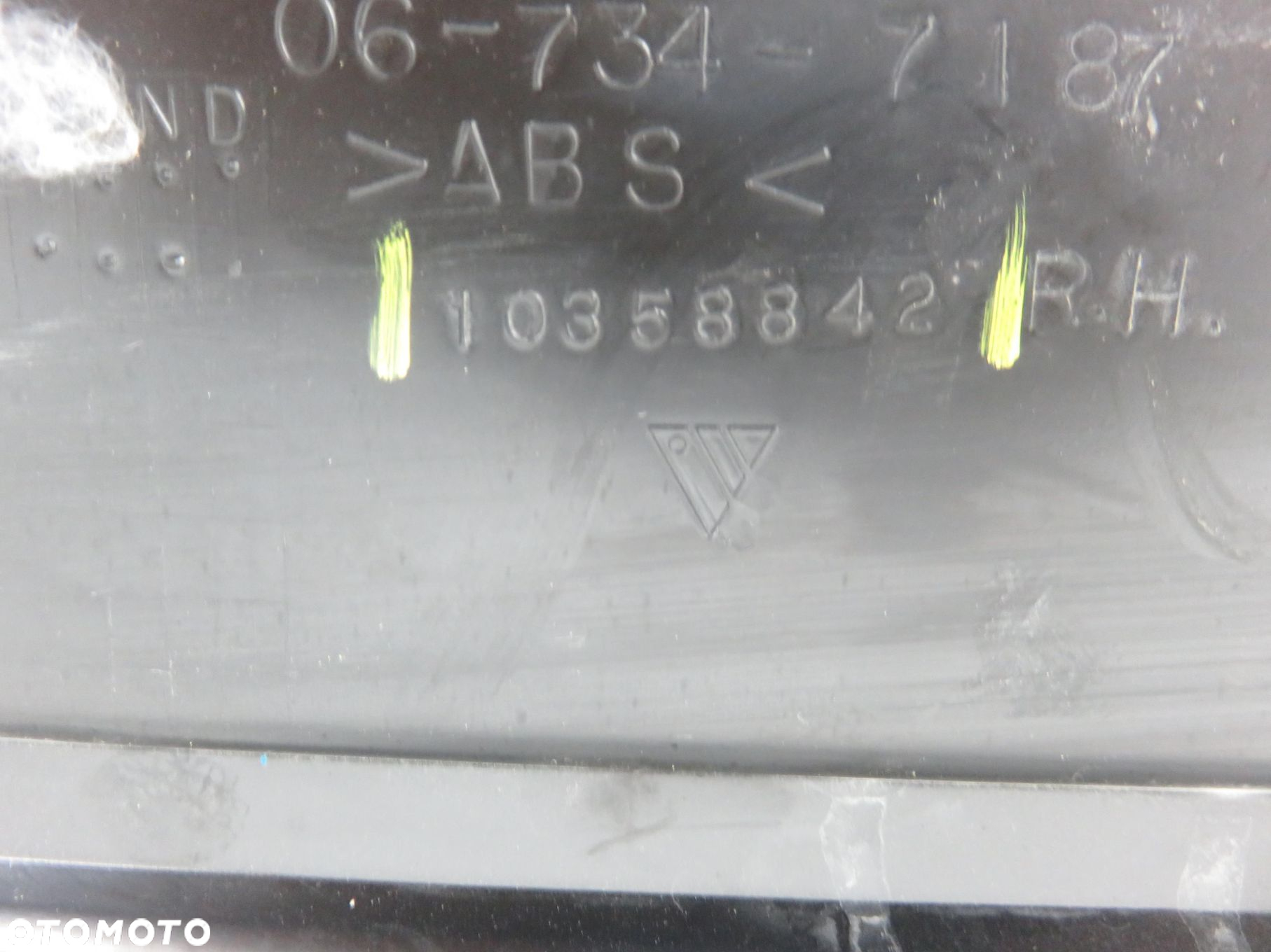 BOCZEK BAGAŻNIKA HUMMER HUMMER H2 10358842 - 9