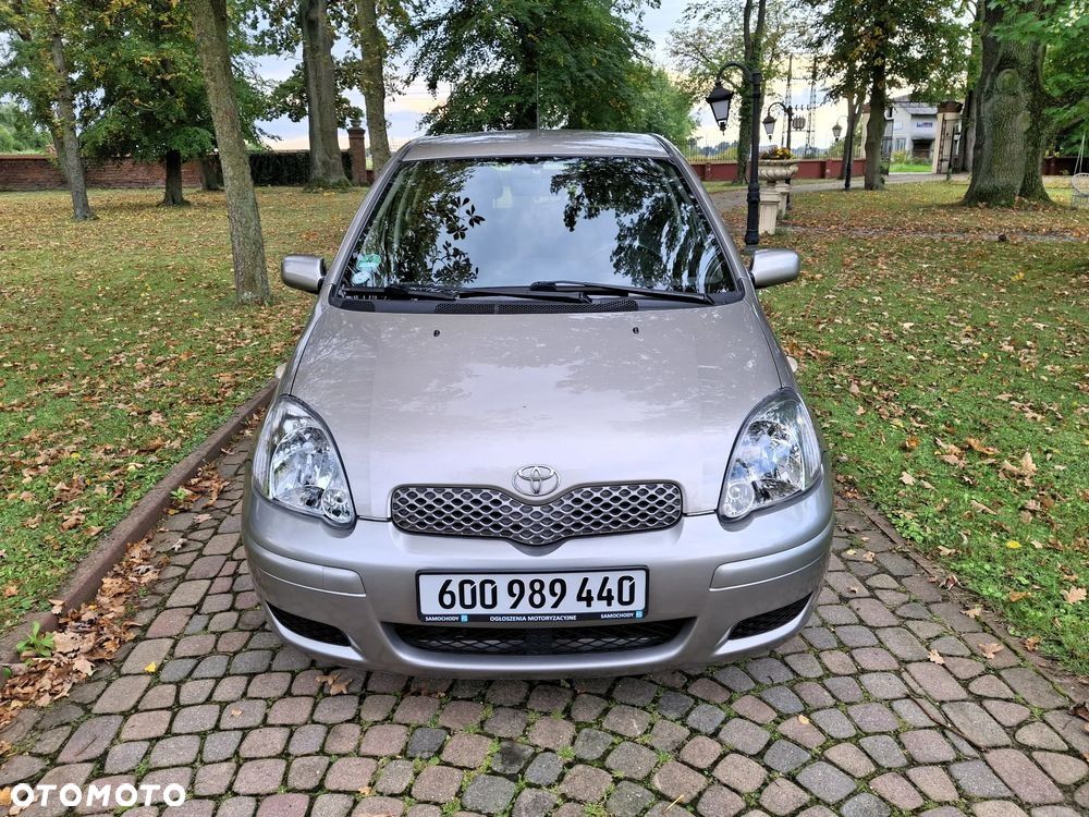 Toyota Yaris 1.3 VVT-i Executive - 13