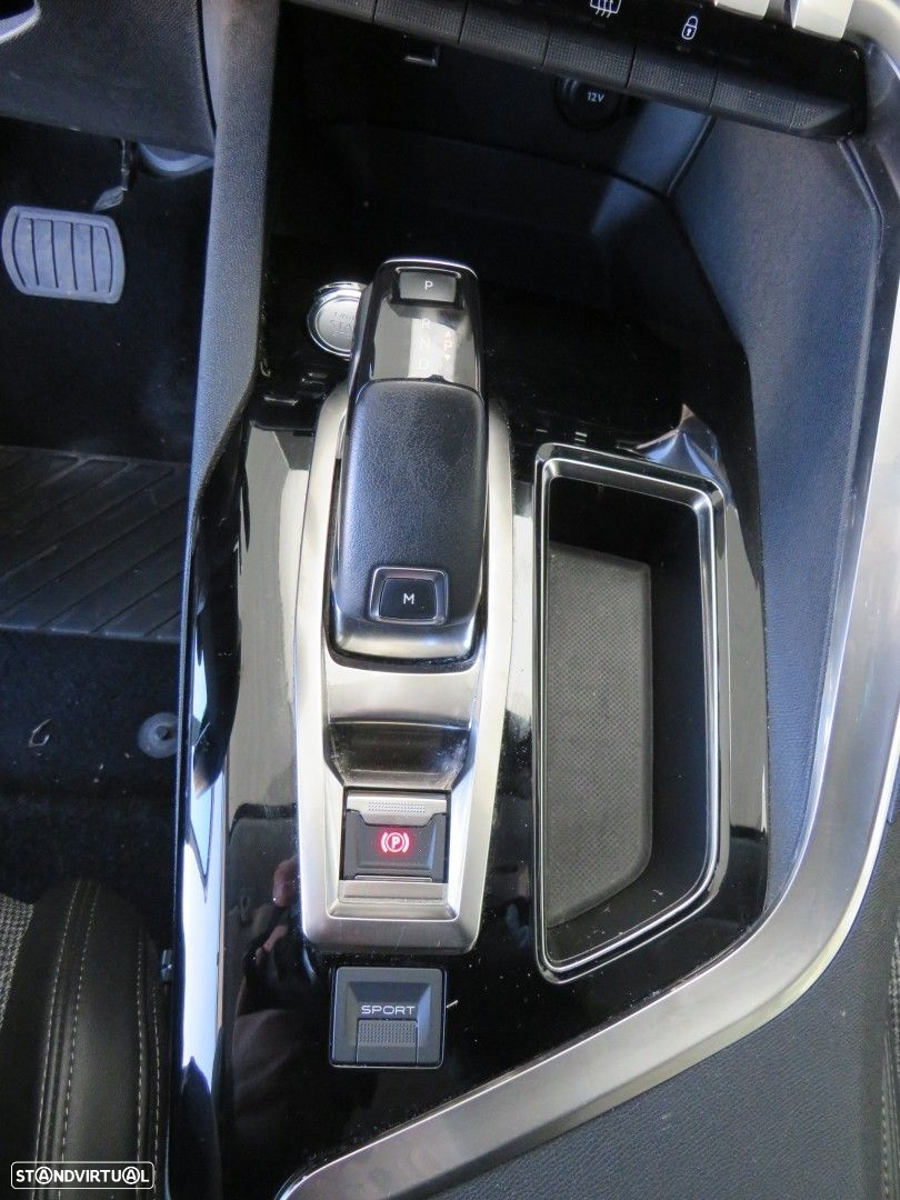 Peugeot 3008 1.5 BlueHDi Allure EAT8 - 14